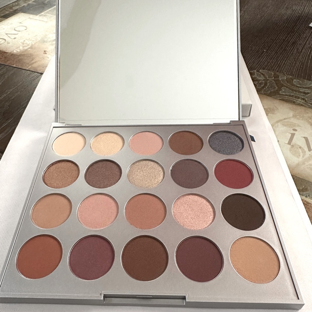 Bellame showstopper palette
